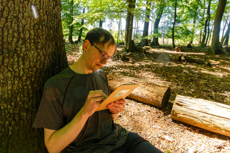 Profilbild, Christian Scholz im Wald, Eindrücke und Gedanken festhalten